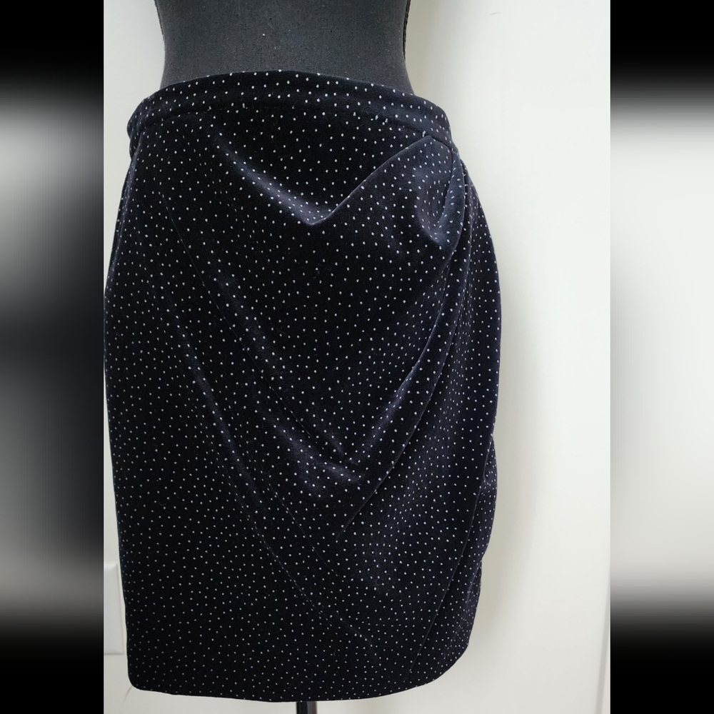 Theory Velvet Black and White Dot Wrap Skirt Womens Size 8 NWT City Chic Gothic